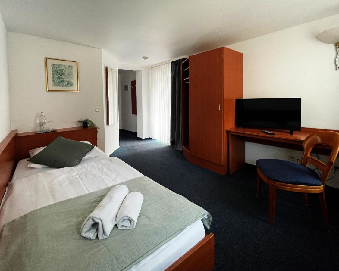Hotel Am Malerwinkel 韦特海姆 外观 照片